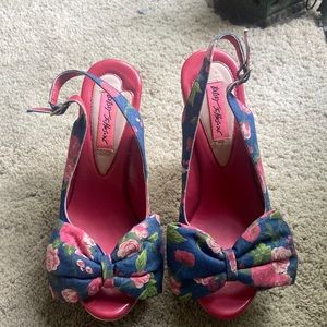 Vintage Floral Betsey Johnson Heels